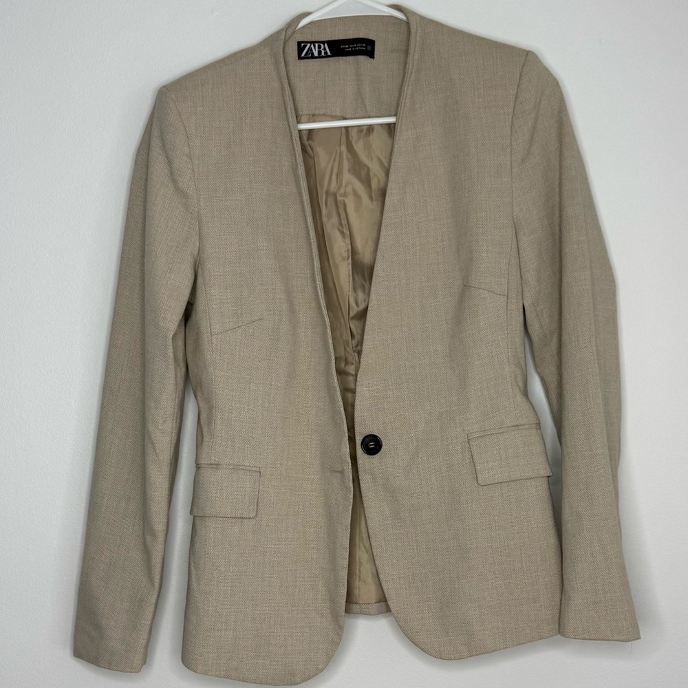Zara Womans Beige Blazer